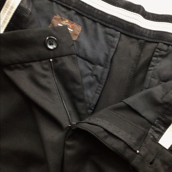 Greg Norman men flat front black golf shorts - Picture 5 of 8